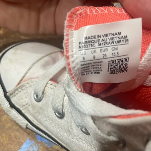 Kids Converse High-Top Sneakers - Picture 6 of 7